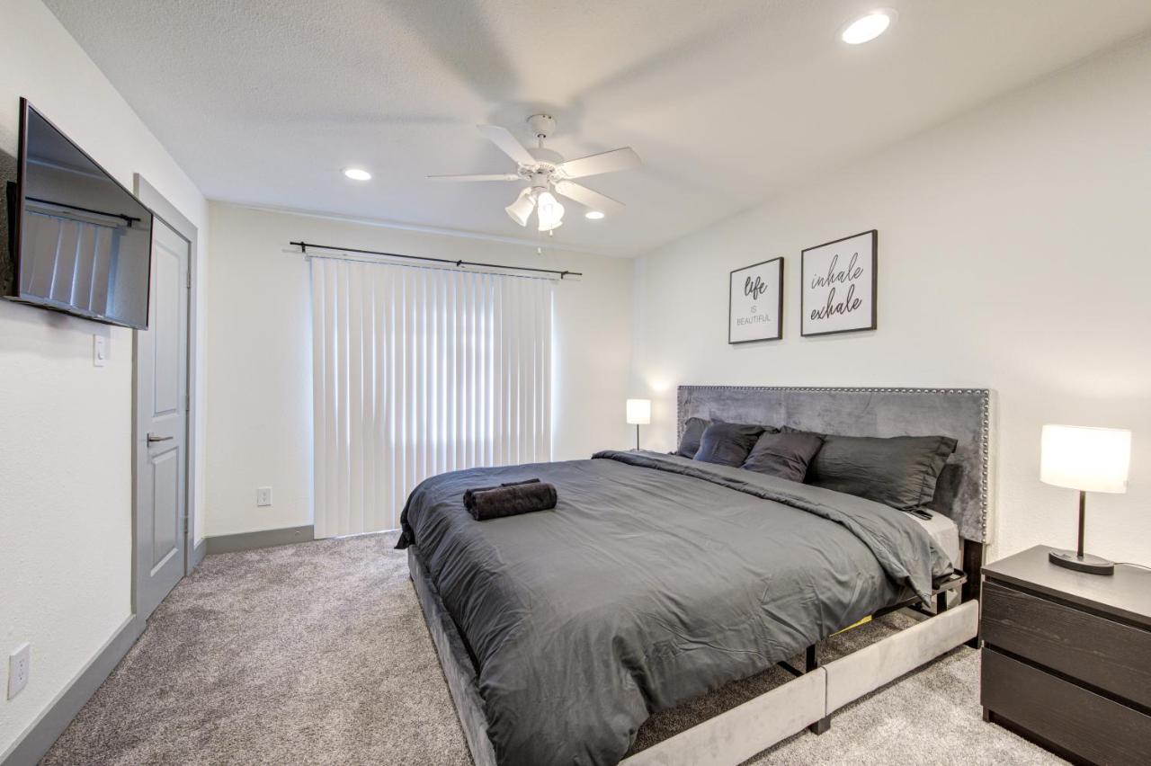 Trendy Midtown Apt, Walk To Shops & Sites, Pets Ok Houston Exterior foto