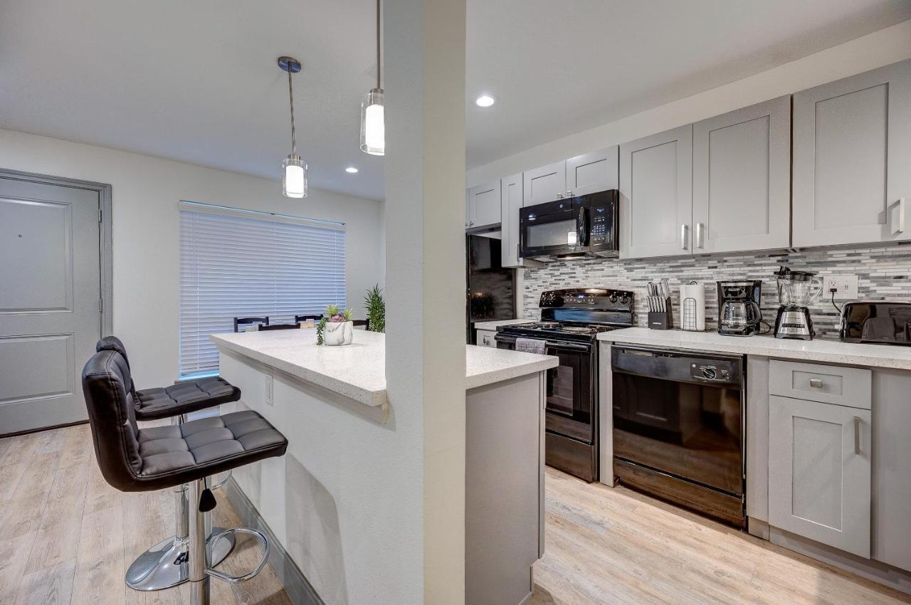 Trendy Midtown Apt, Walk To Shops & Sites, Pets Ok Houston Exterior foto